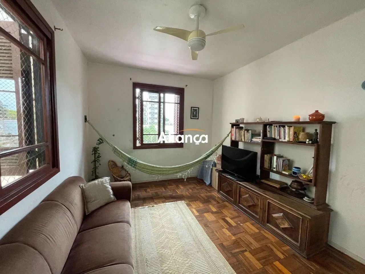 Apartamento para aluguel com 2 dormitórios, terraço coletivo no bairro Petrópolis em Porto - Foto 10