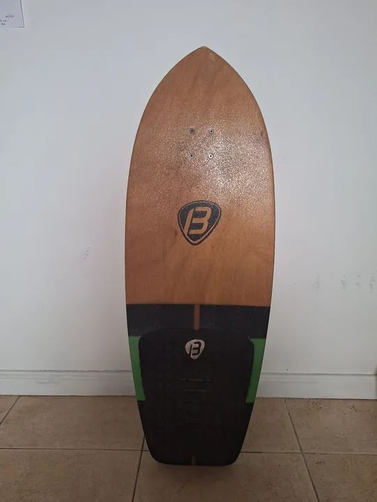 Skate simulador de surf
