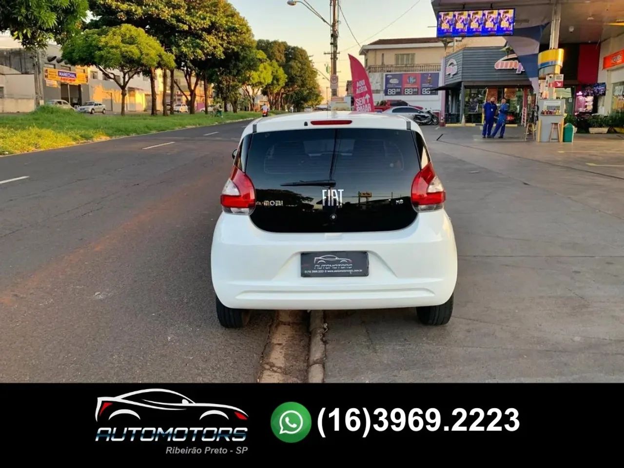 FIAT MOBI 1.0 EVO FLEX LIKE. MANUAL BRANCO 2017 - Foto 5