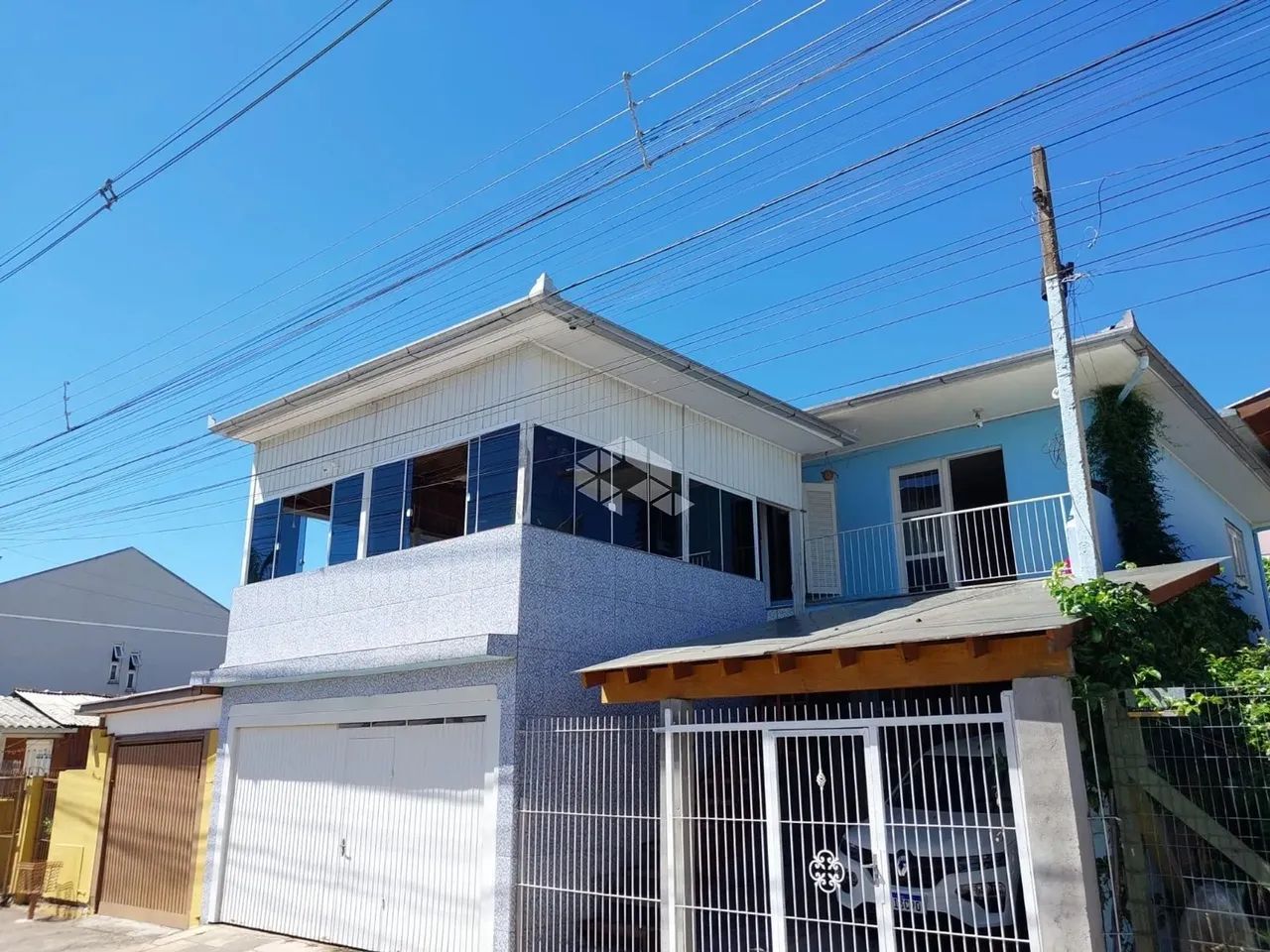 Casa ampla com 149 m² com duas moradias.