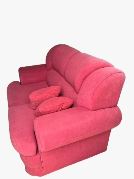Sofá Vermelho Confortável.