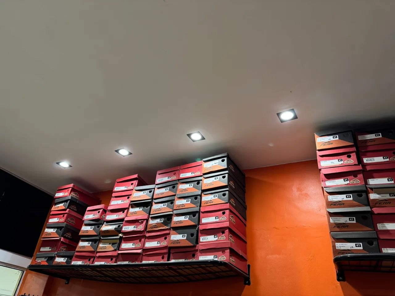 VENDO MEU ESTOQUE DE CHUTEIRAS  - Foto 4