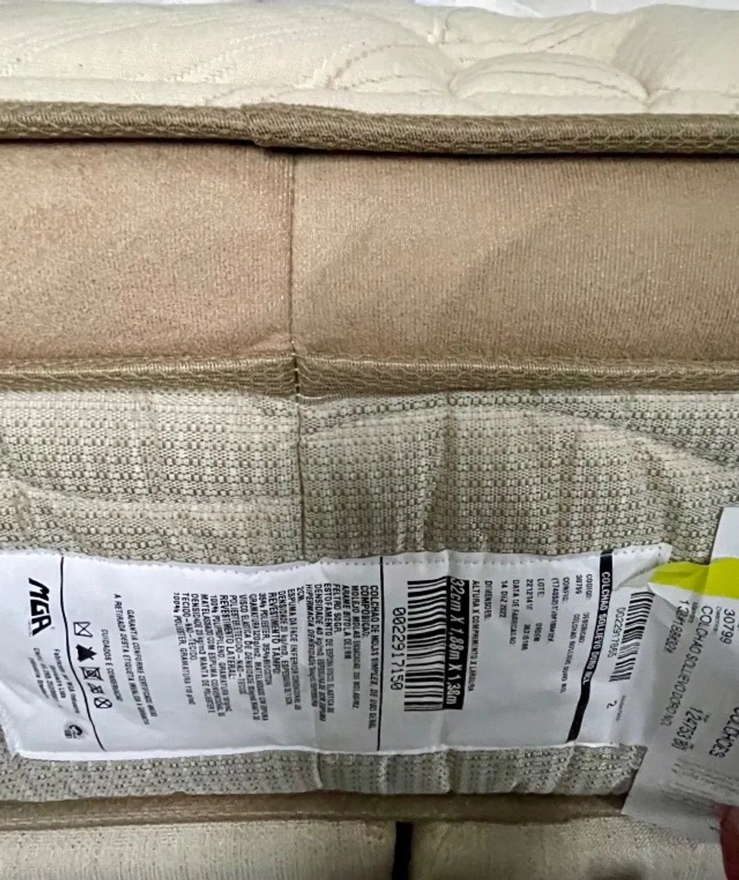COLCHAO  CASAL - TOP DE LINHA EASTMAN MACIO -  4 MESES de USO + ADQUIRA TAMBEM OS BOXES - Foto 3