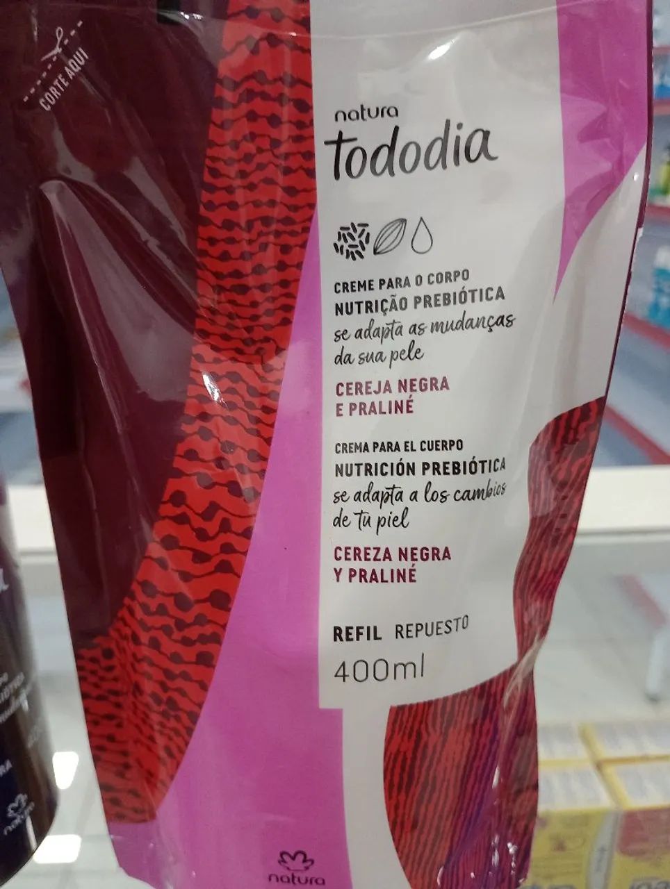 Natura Tododia creme hidratante Cereja Negra e Pralinê creme 400ml + refil 400ml - Foto 3