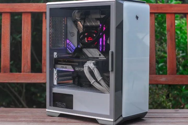 i7 10700K - 32GB - RTX 3070