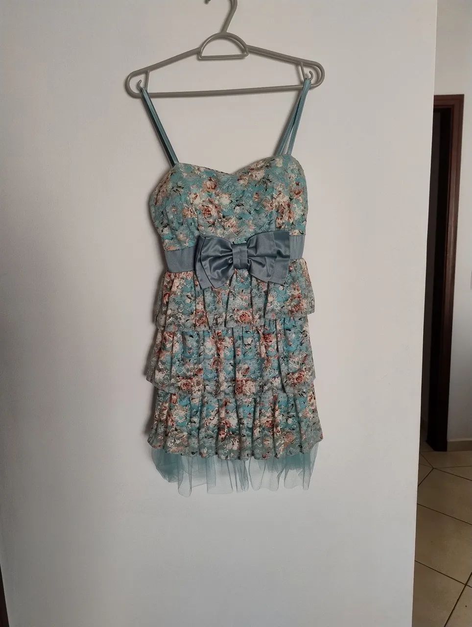 Vestido Floral com Laço e Babados