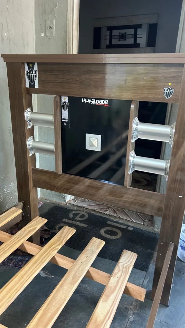 Cama de solteiro com cabeceira e ripas - Foto 3