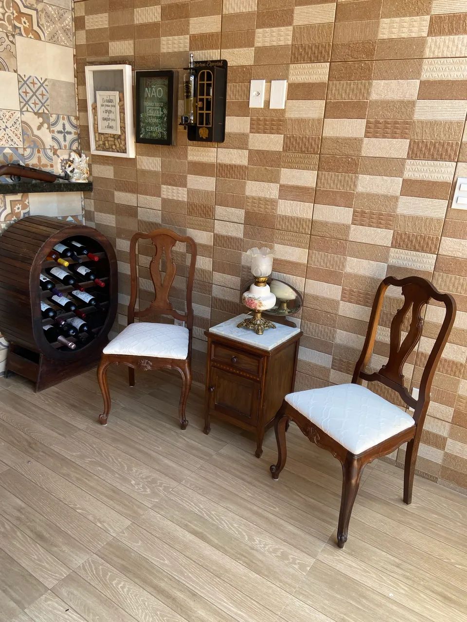 Antigas cadeiras chipandele. - Foto 2