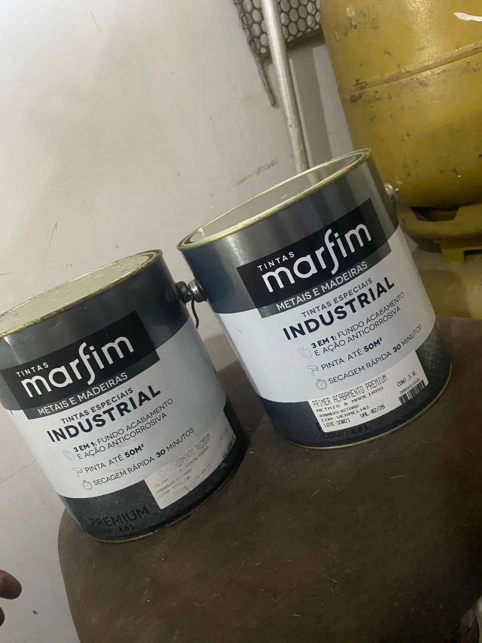 Tinta Coral / Tintas Marfim