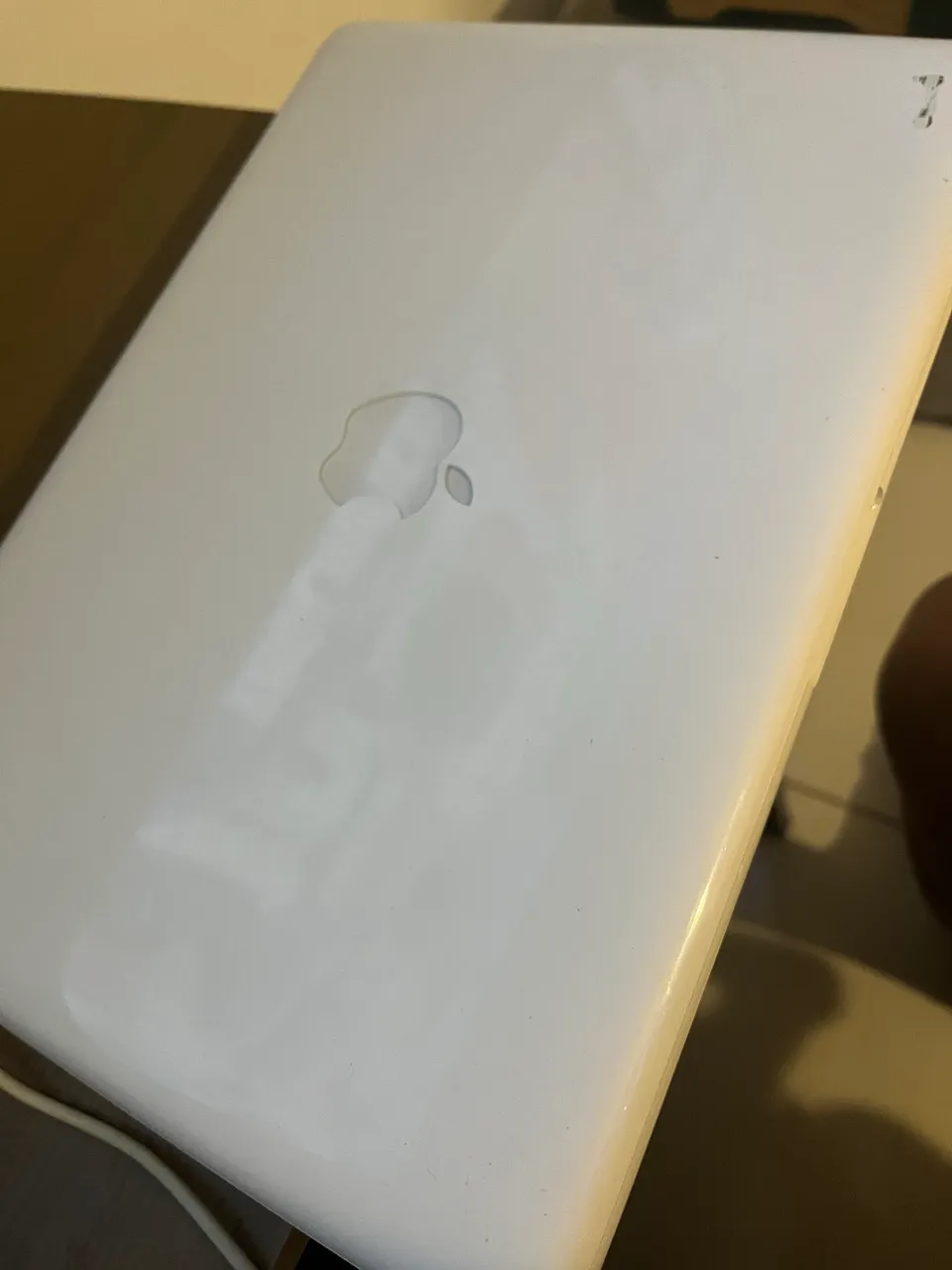 macbook late 2008