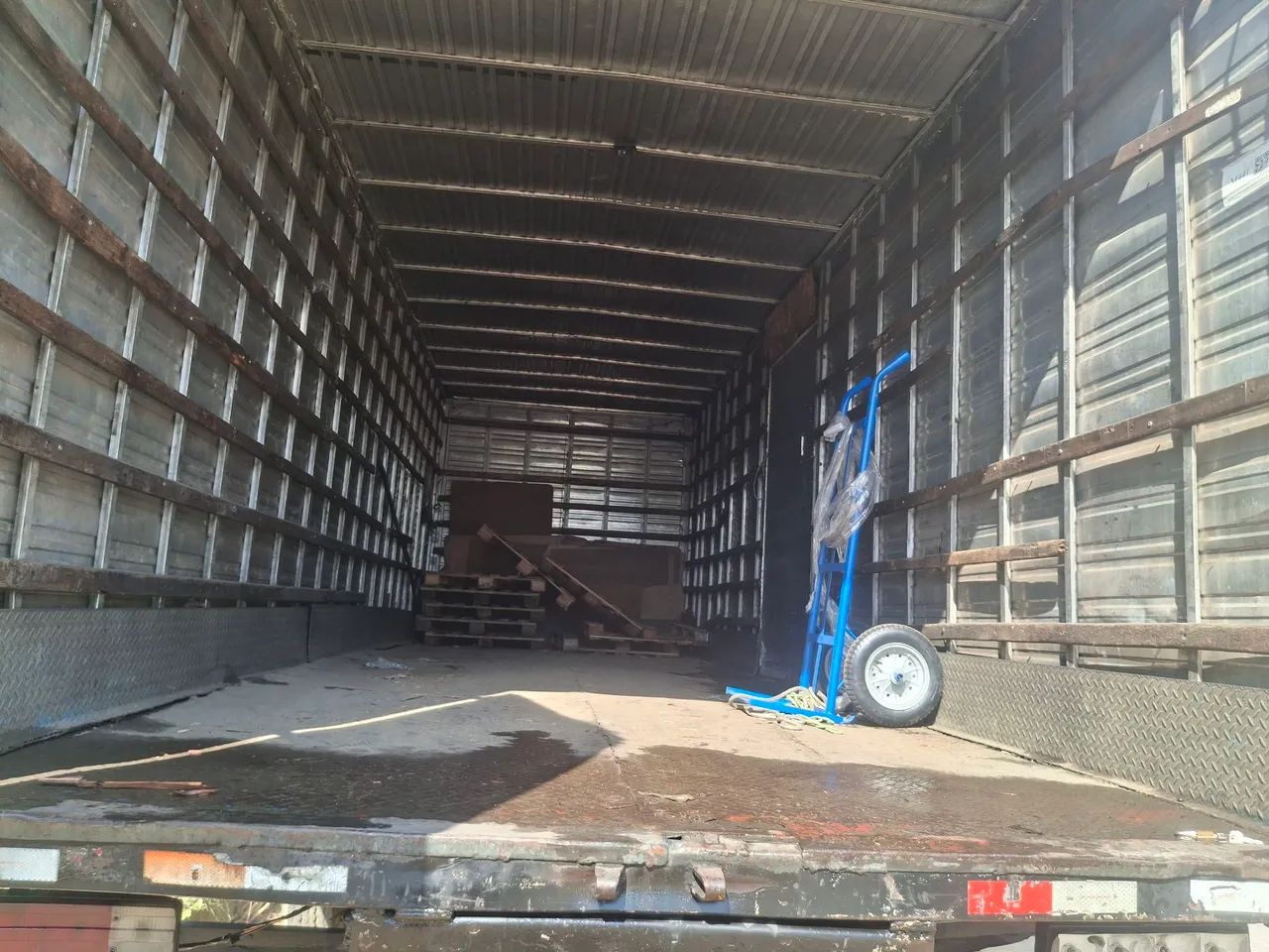 1113 truck baú  - Foto 3