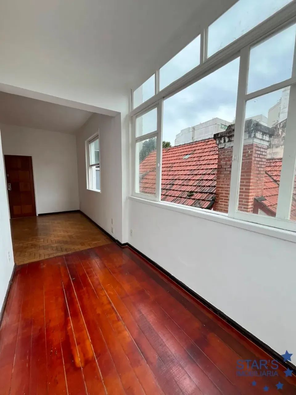 Excelente apartamento na melhor parte da Urca - 2 Quartos - 66m² - Varanda - Foto 2