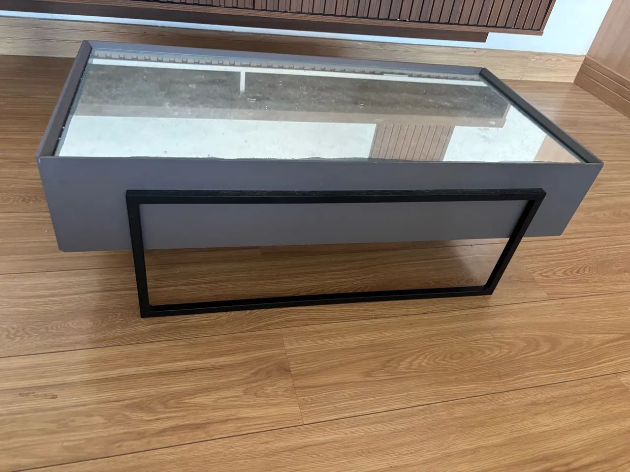 Mesa de Centro Retangular com Tampo de Vidro - Foto 2