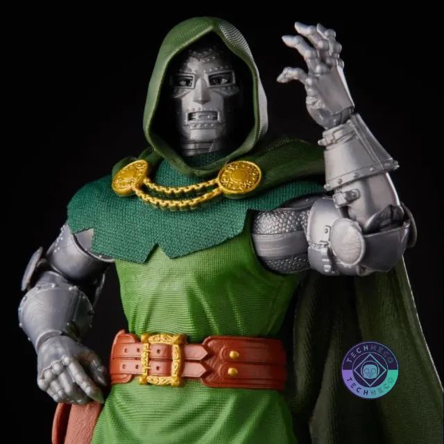 DR DOOM - MARVEL LEGENDS - LACRADO - Foto 5