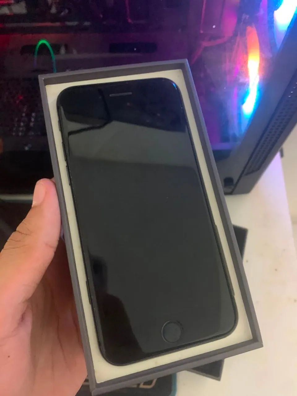 iphone 8 com caixa  - Foto 2