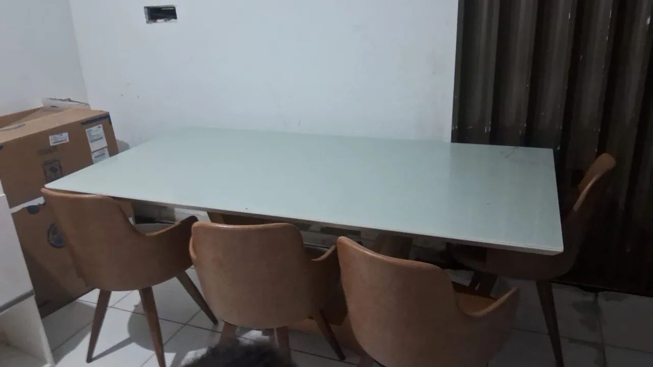 Mesa com cadeiras em bom estado  - Foto 2