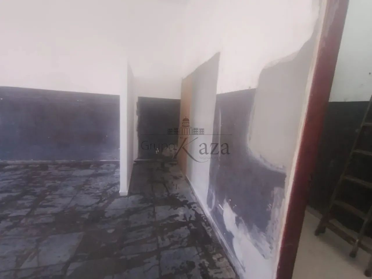 Oportunidade - Ponto Comercial - Parque Itamarati - Jacareí - 205m². - Foto 3