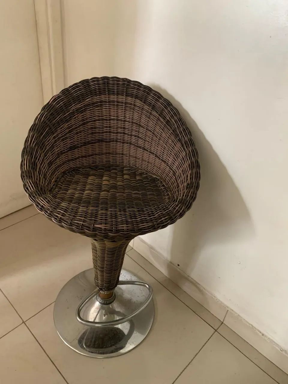 4 banquetas à venda 