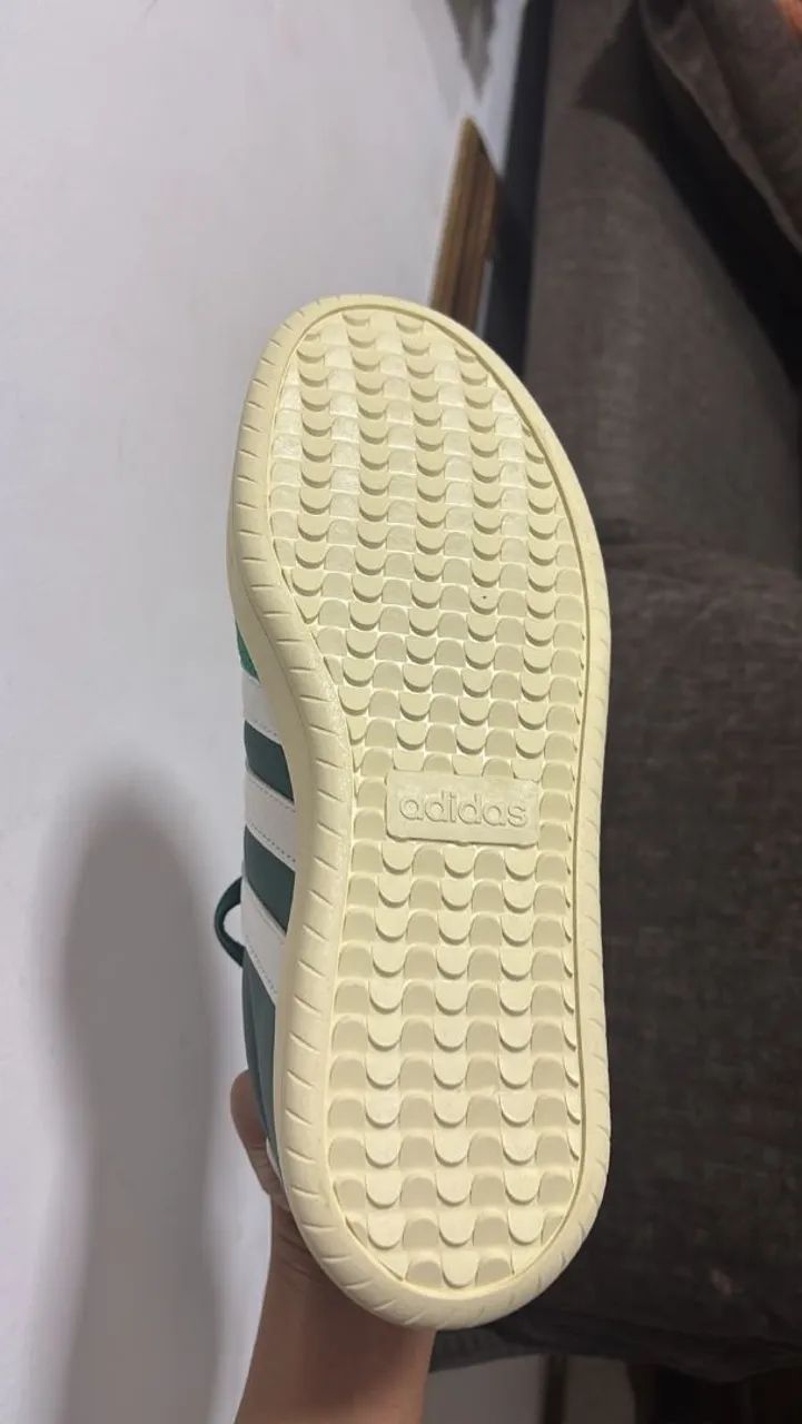 Tênis Adidas Verde e Branco - uma vez usado - Foto 2