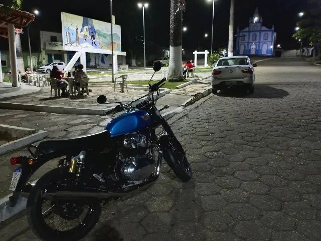 Vendo OU TROCO POR CARRO Moto Royal Enfield Interceptor 650 cc ANO 2023 - Foto 2