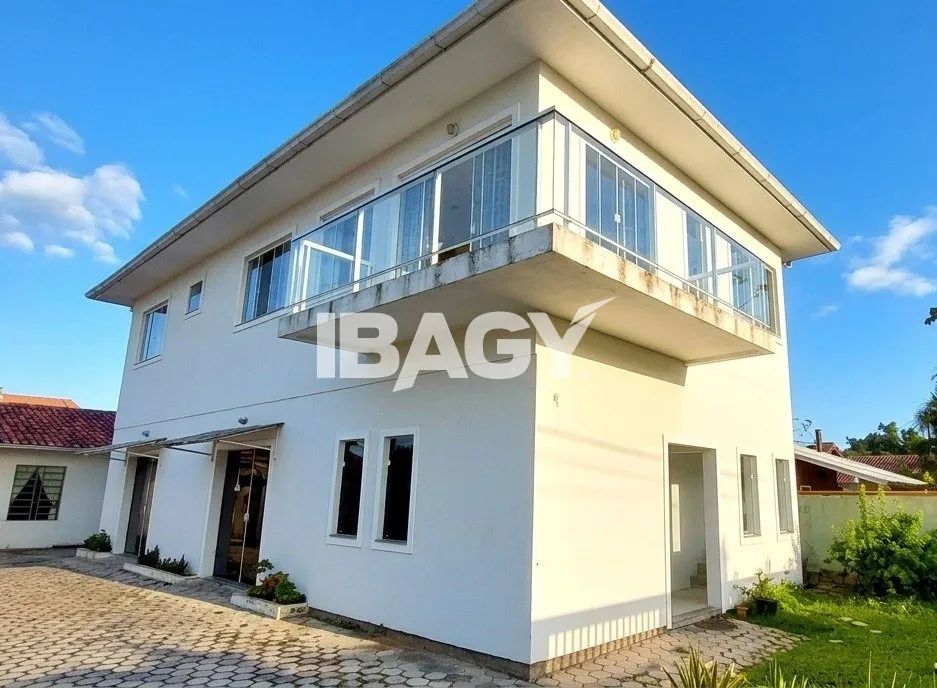 Excelente Apartamento 3 dormitório(s) em Campeche - Florianópolis