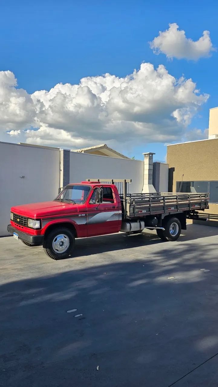 CHEVROLET D-40 