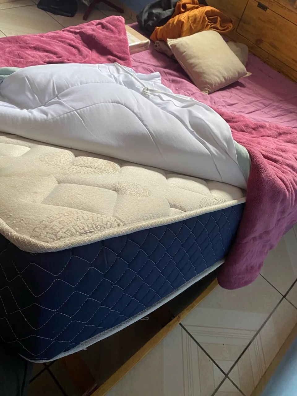 Colchão de molas casal 