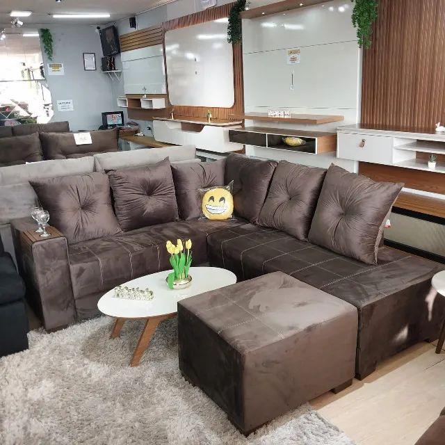 Sofa de canto com almofadas e puff - Foto 3