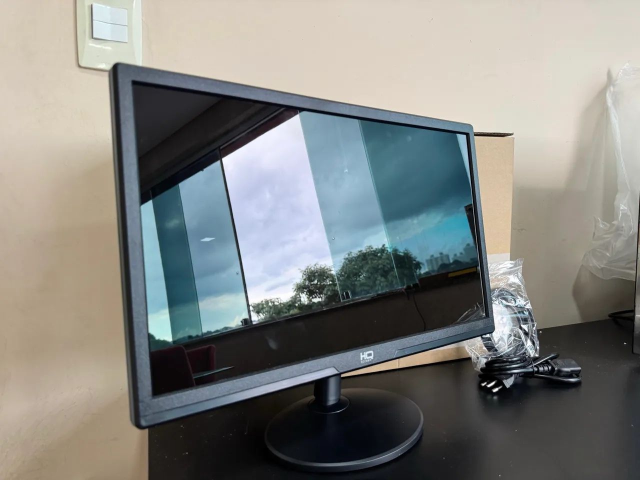 Monitor HQ 20 polegadas LED - Novo na Caixa