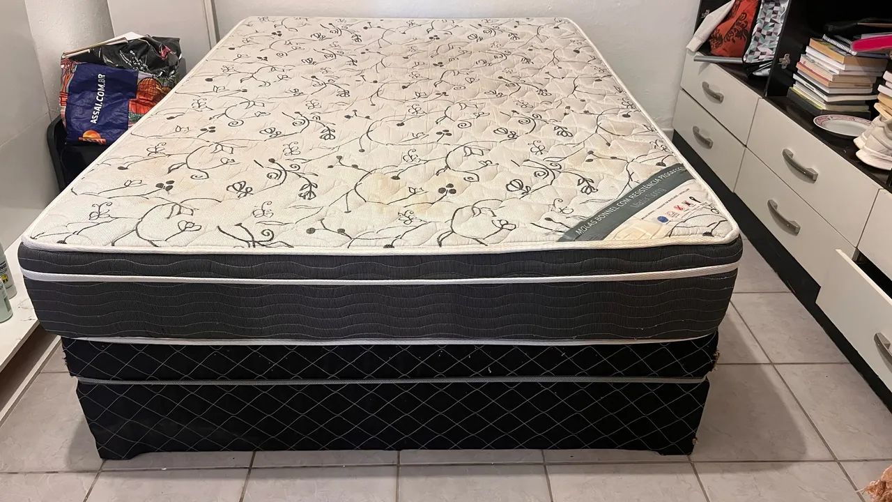 Cama casal box 