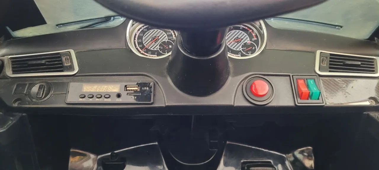 Carro eletrico infantil Mercedes AMG - Foto 6