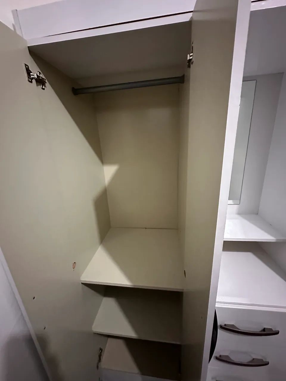 Guarda-roupa semi novo.  - Foto 3