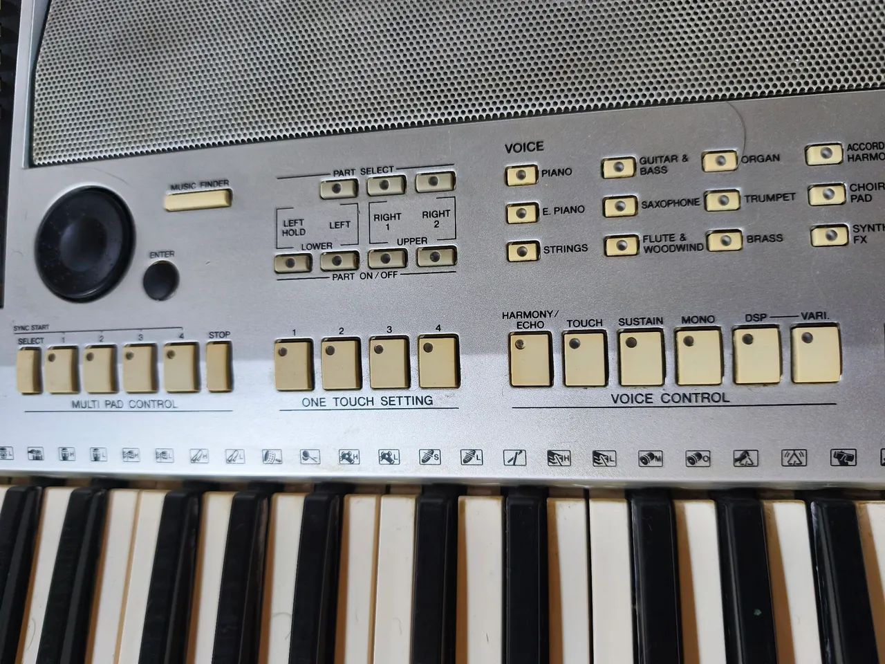 Teclado Yamaha PSR S910 - Foto 4