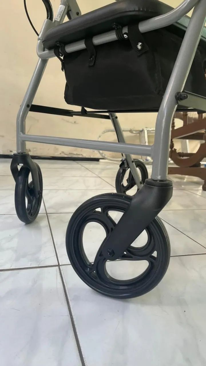 Andador Mercur com 4 Rodas, Assento e Cesta - Foto 4