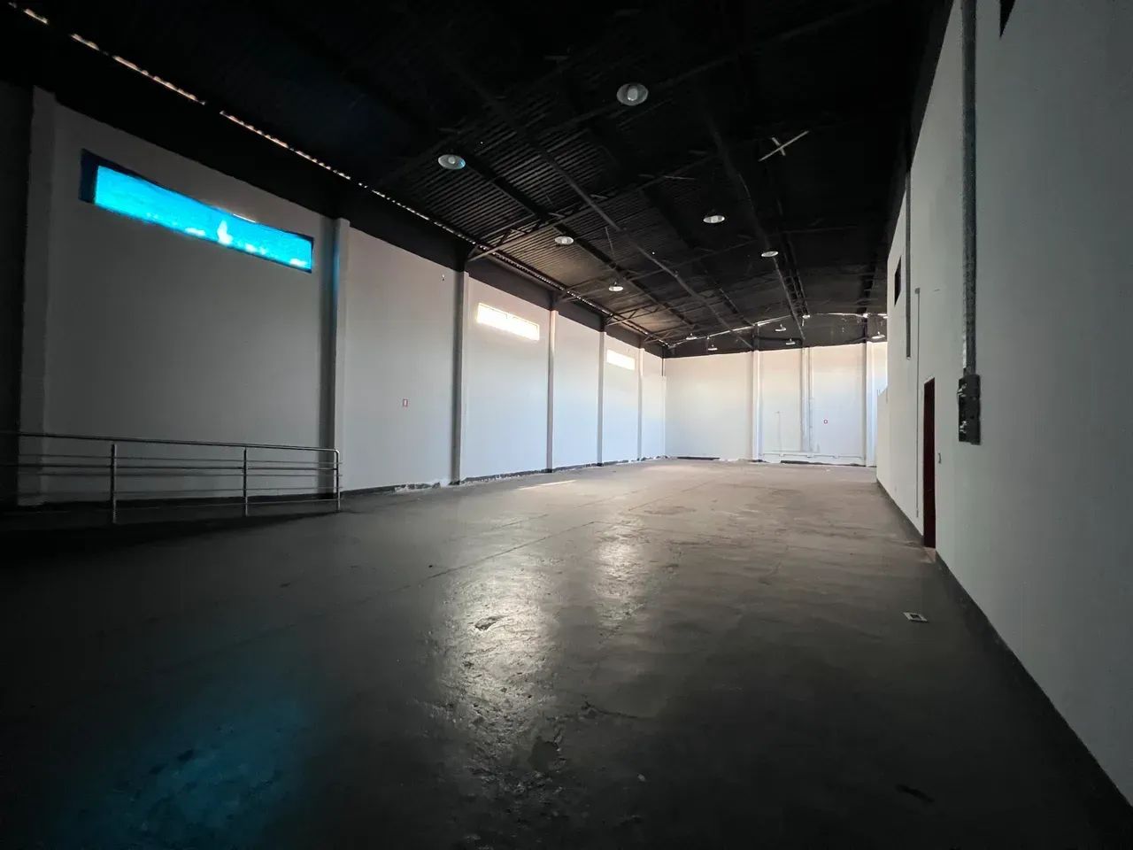 Prédio comercial  com galpão - Celina Park - Aluguel - Foto 3