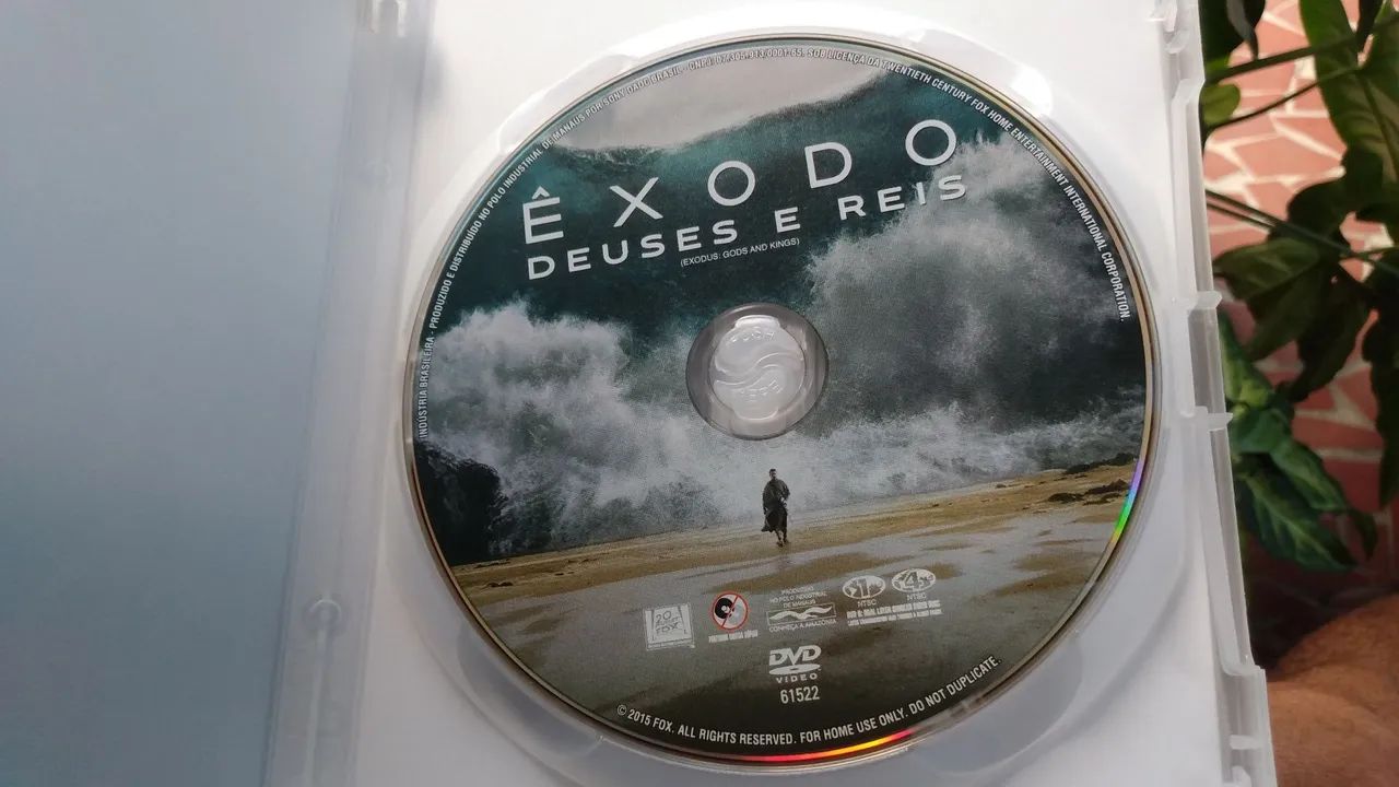 DVD original êxodo deuses e reis ótimo estado.  - Foto 2