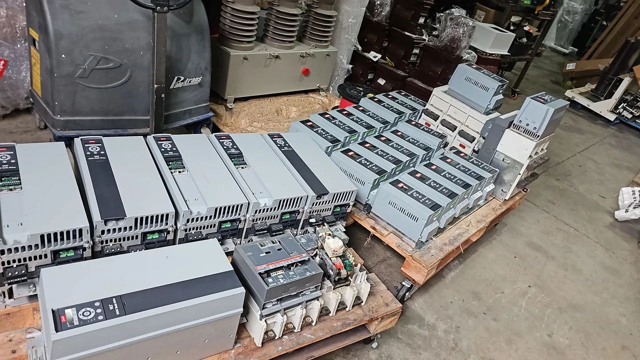 Lote inversores e soft danfoss - Foto 4