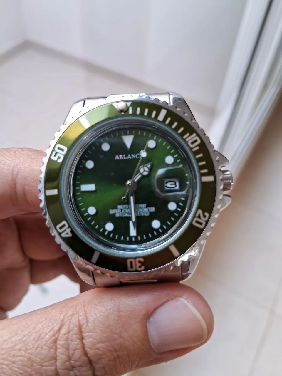 Lindo relógio de pulso marca Arlanch verde