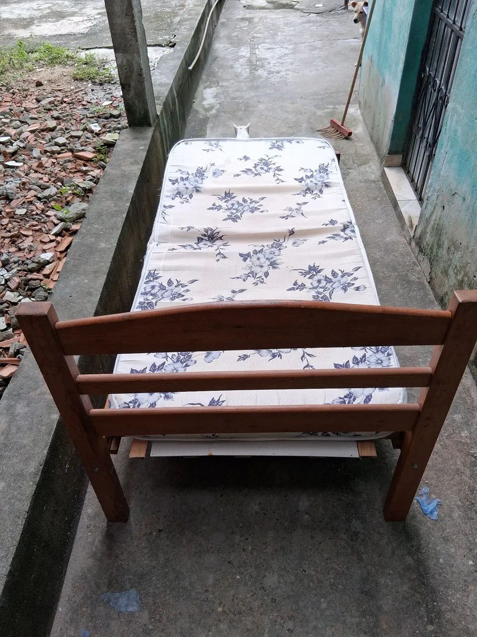 Cama solteiro madeira 