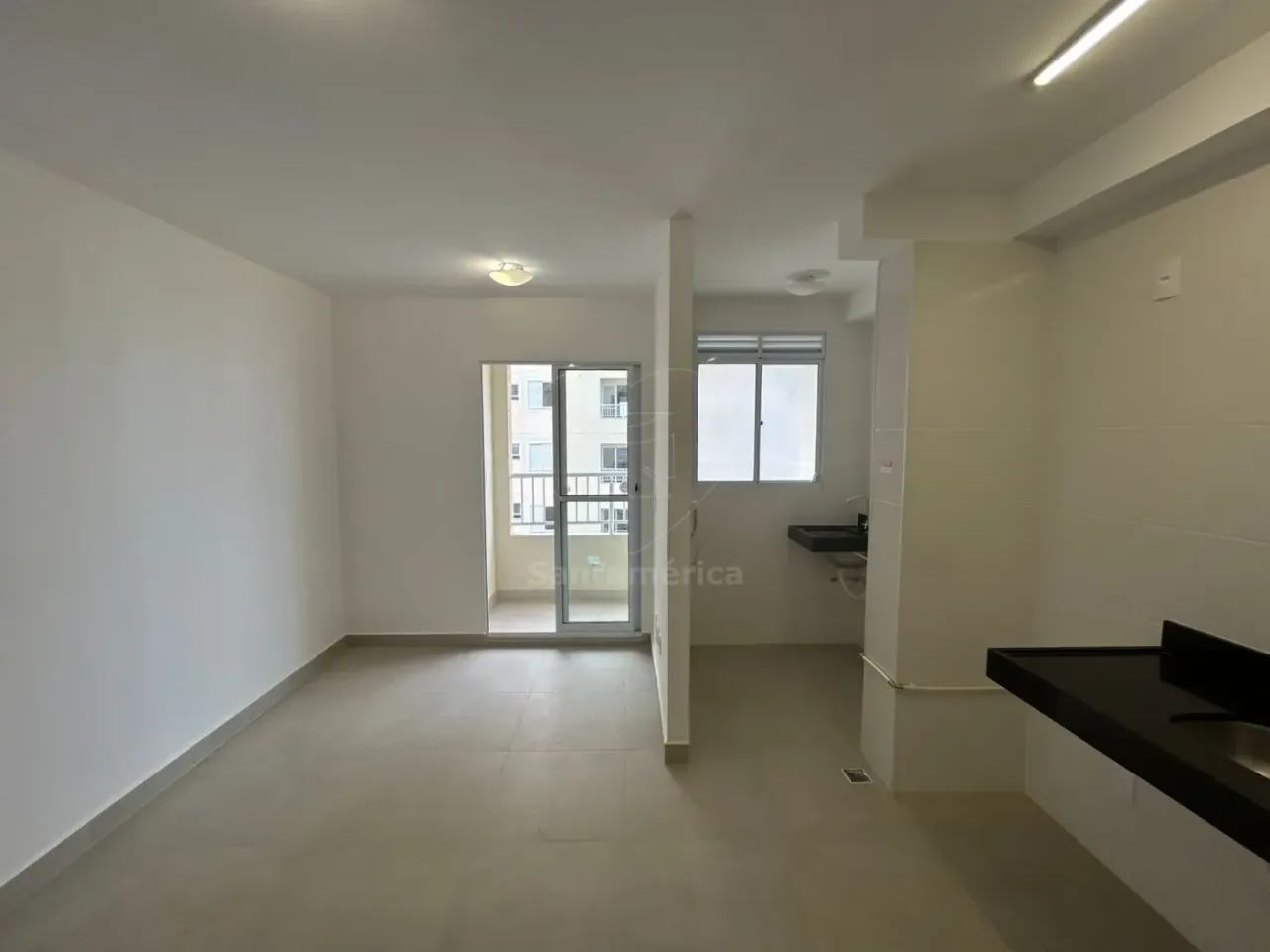 Apartamento para alugar no Edifício Le Monde na Região Oeste de Londrina com 2 quartos no  - Foto 2