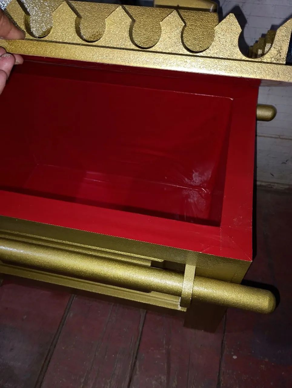 Sou fabricante de púlpitos e arcas da aliança - Foto 5