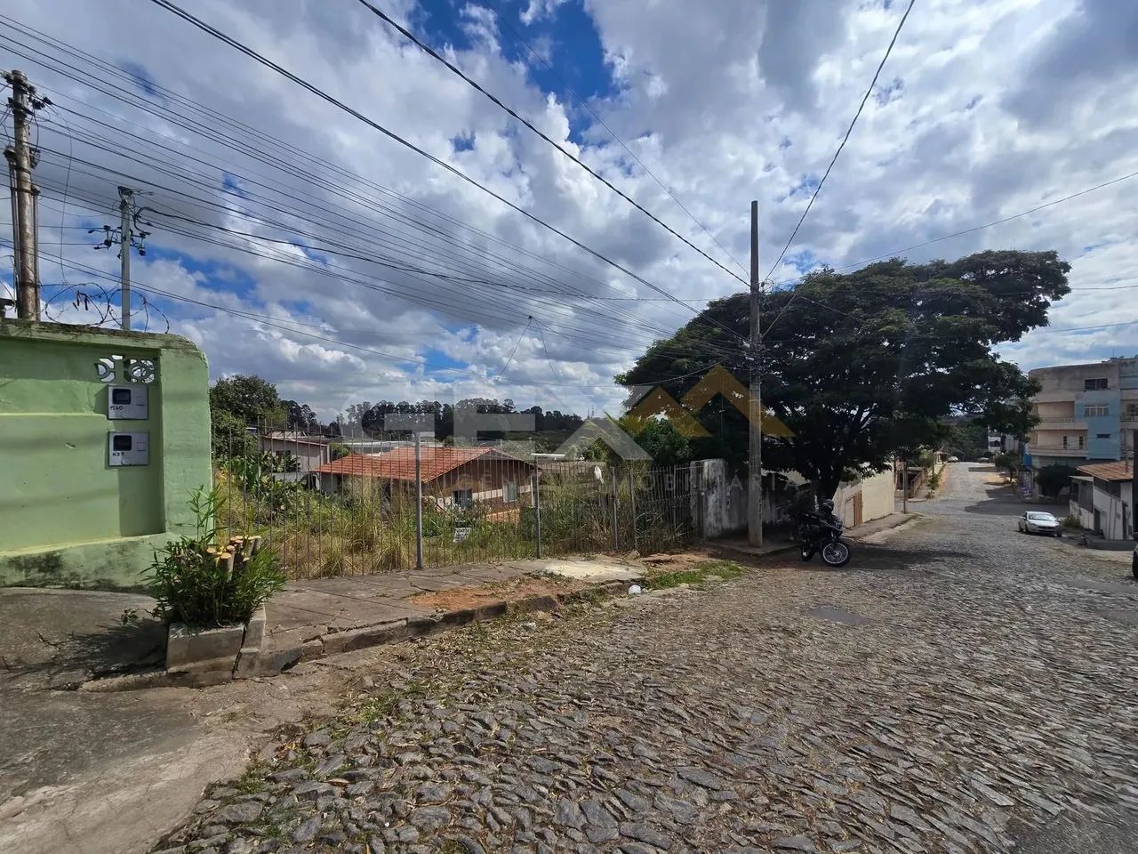 Lote à venda no bairro Interlagos com 360 m². - Foto 7