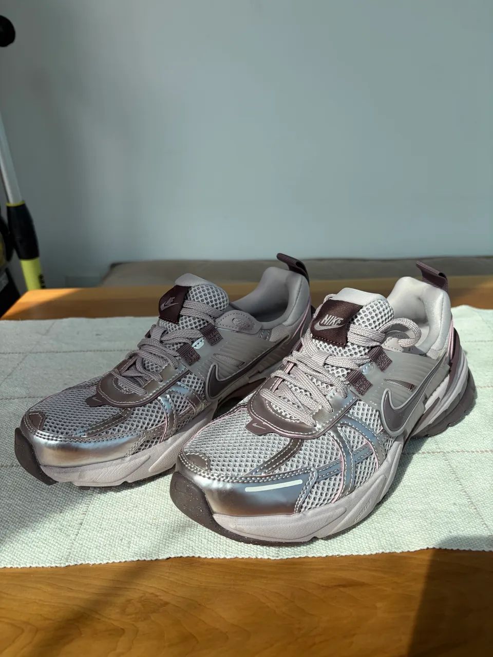  Tênis Nike V2K Run Feminino