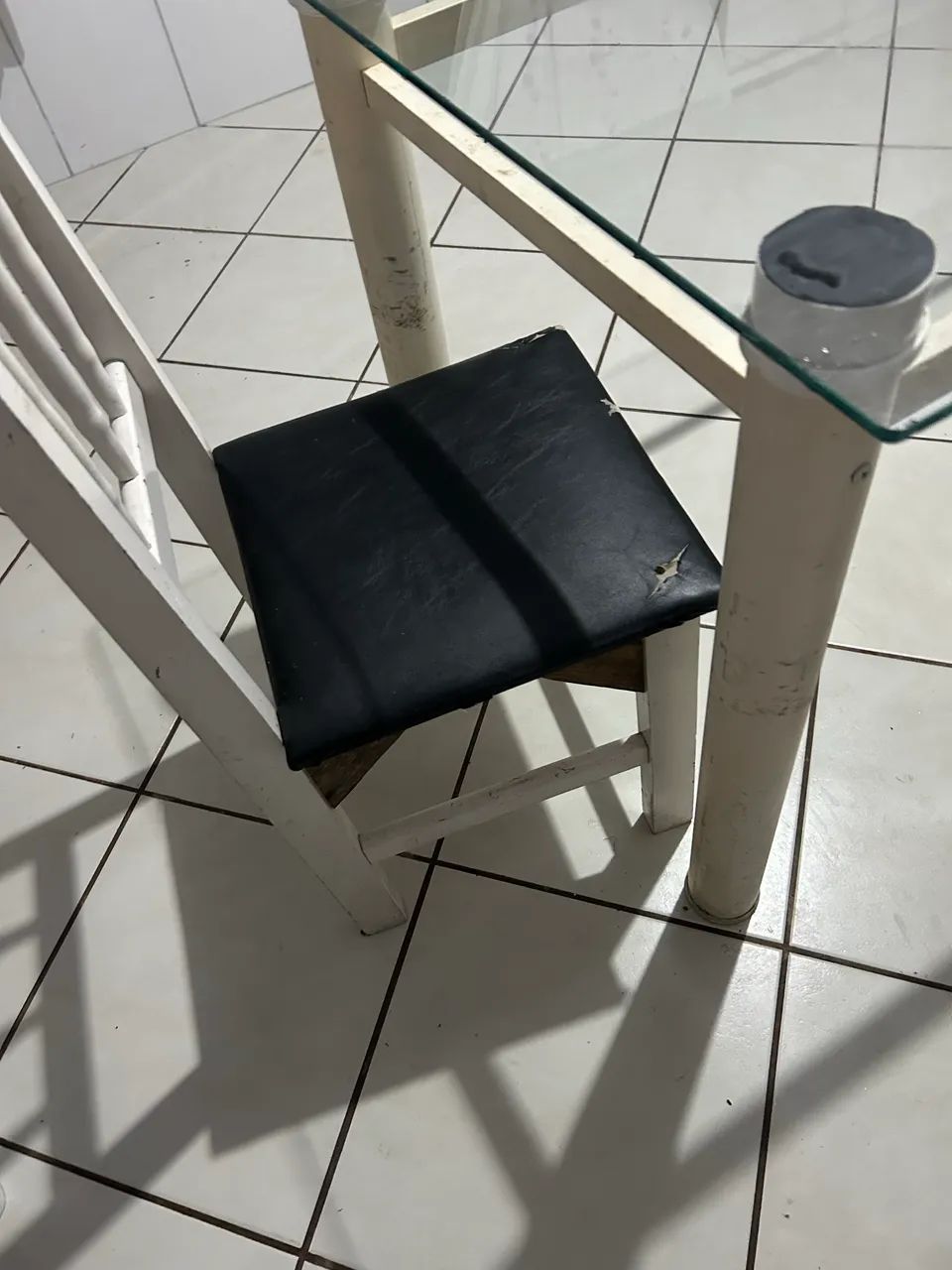Mesa com 3 cadeiras - Foto 4