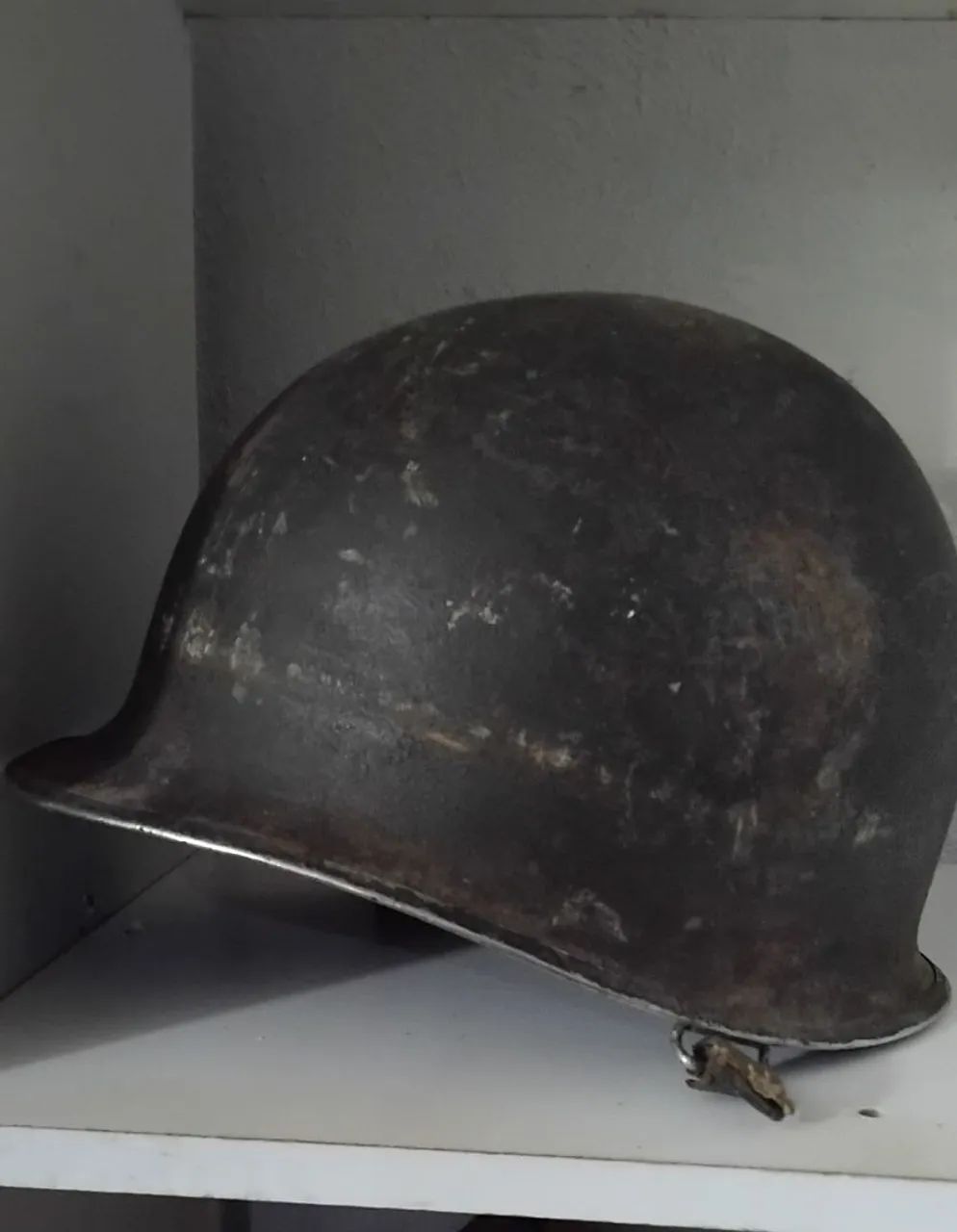 Capacete antigo de aço M1