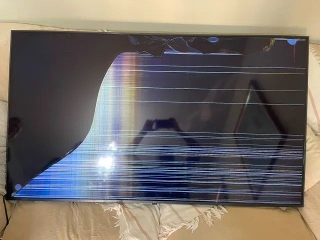 TV LG 4k 60 polegadas (Display quebrado) para retirada de peças ou reparo - 60UQ8050PSB