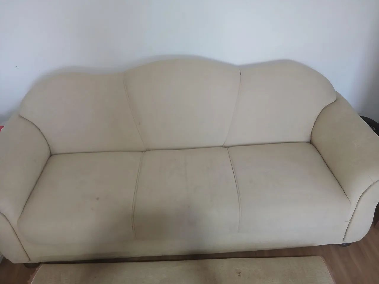 Vendo sofá 3 lugares  - Foto 2