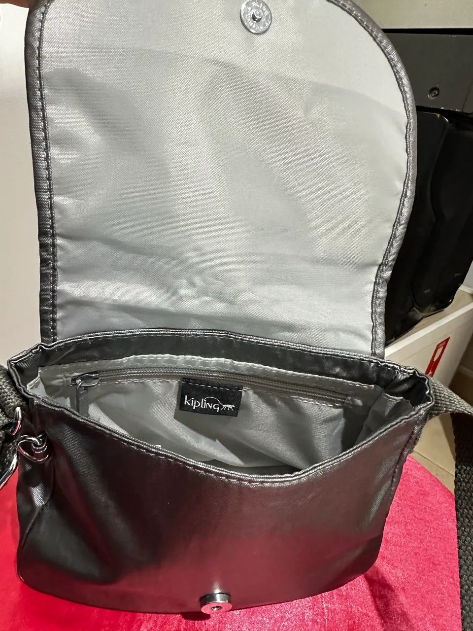Bolsa Kipling original  prata brilhante  - Foto 2