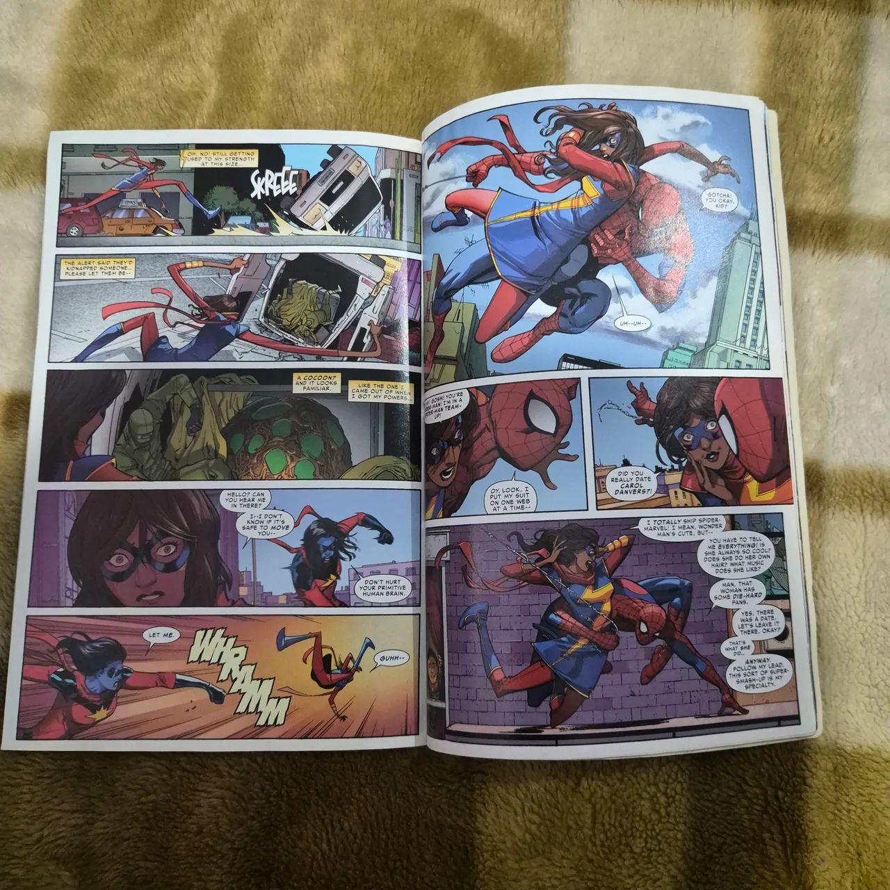 Gibi Ms. Marvel/Kamala Khan em inglês vol. 4 Last Days - Foto 4