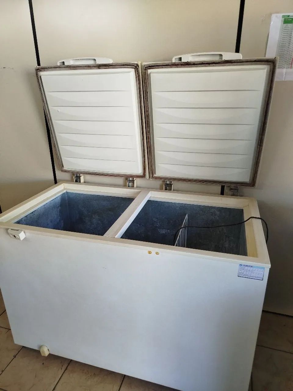 Freezer horizontal Electrolux 220v.  490LT - Foto 2